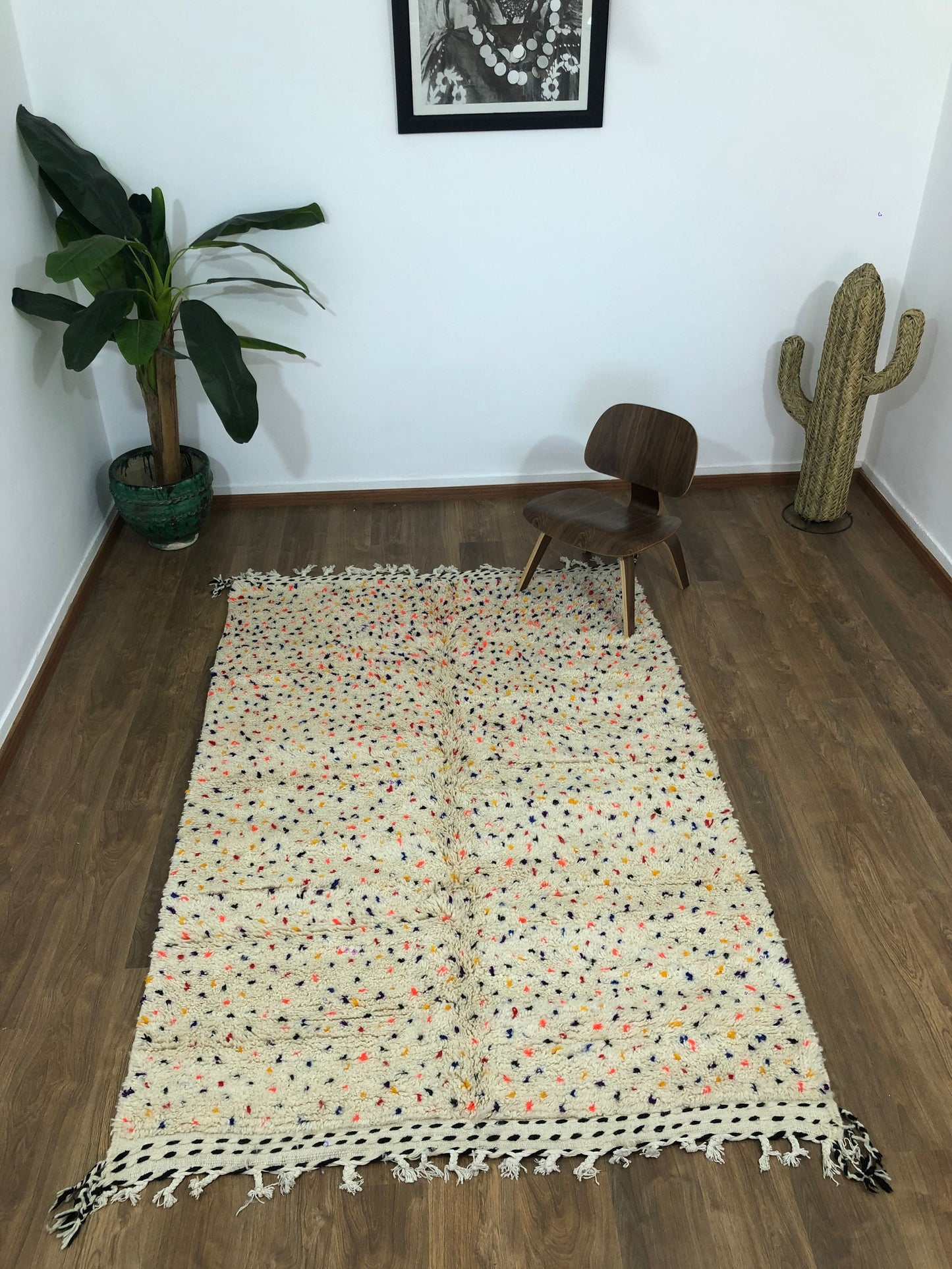 Custom Handmade Moroccan White Wool & Colorful Dots Beni Ouarian Rug - MarrakeshLoom