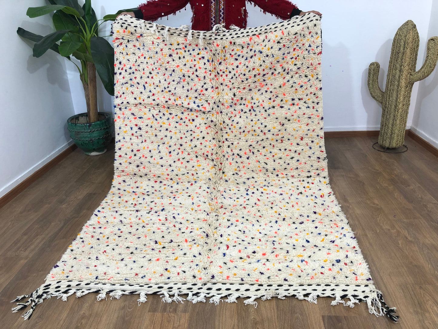 Custom Handmade Moroccan White Wool & Colorful Dots Beni Ouarian Rug - MarrakeshLoom