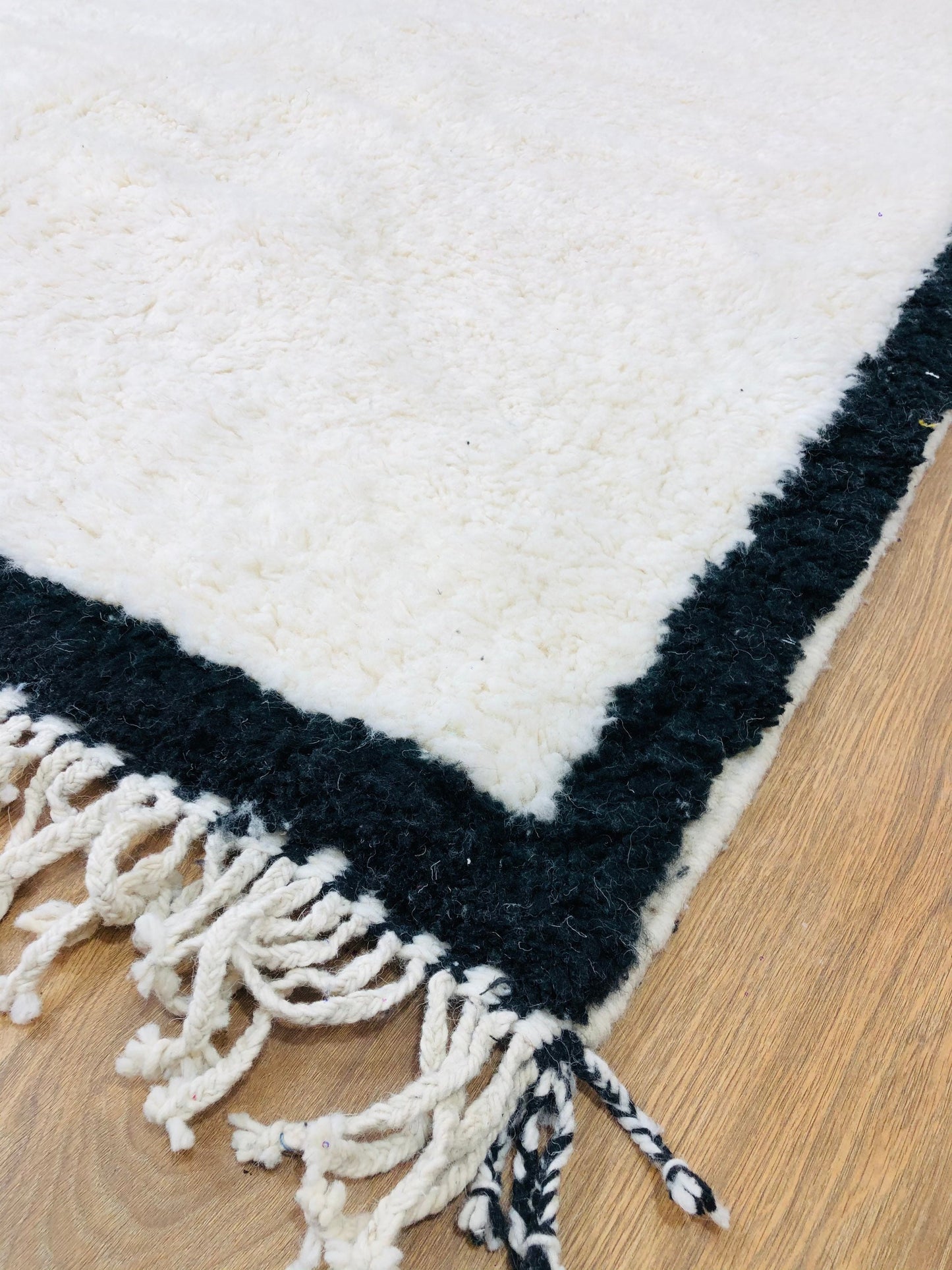 Custom Handmade Moroccan White Cream and Black Wool Beni Ourain Rug - MarrakeshLoom