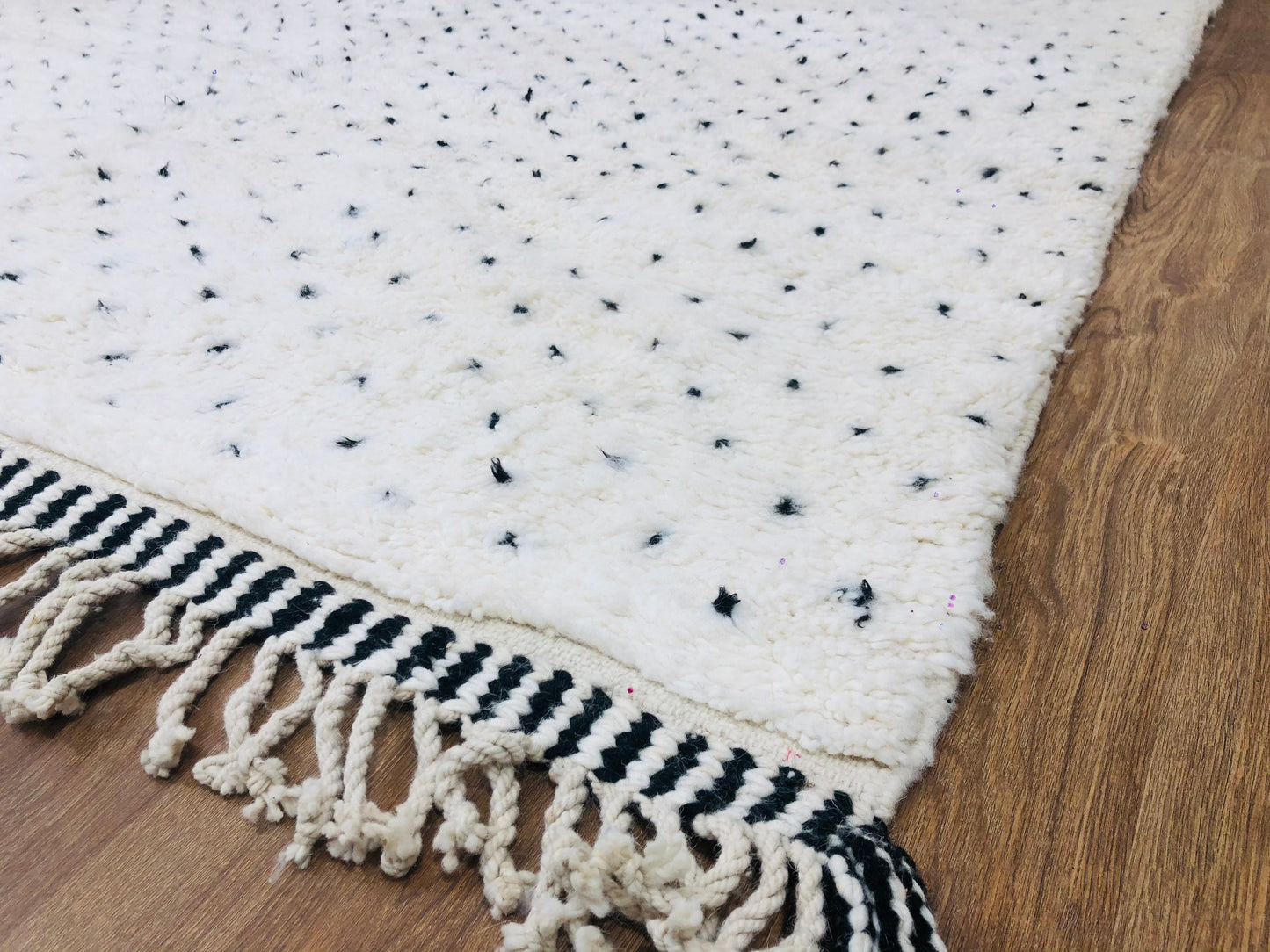Custom Handmade Moroccan White Wool & Black Dots Berber Beni Ourain Rug - MarrakeshLoom