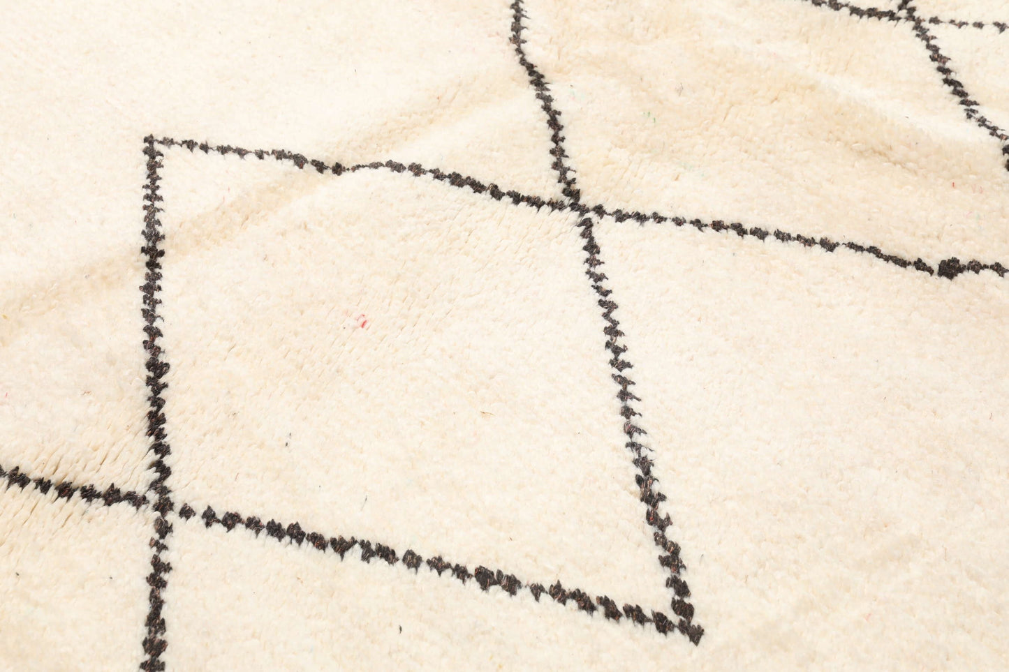 Custom Handmade White Wool & Black Lozenge Moroccan Beni Ourain Rug - MarrakeshLoom