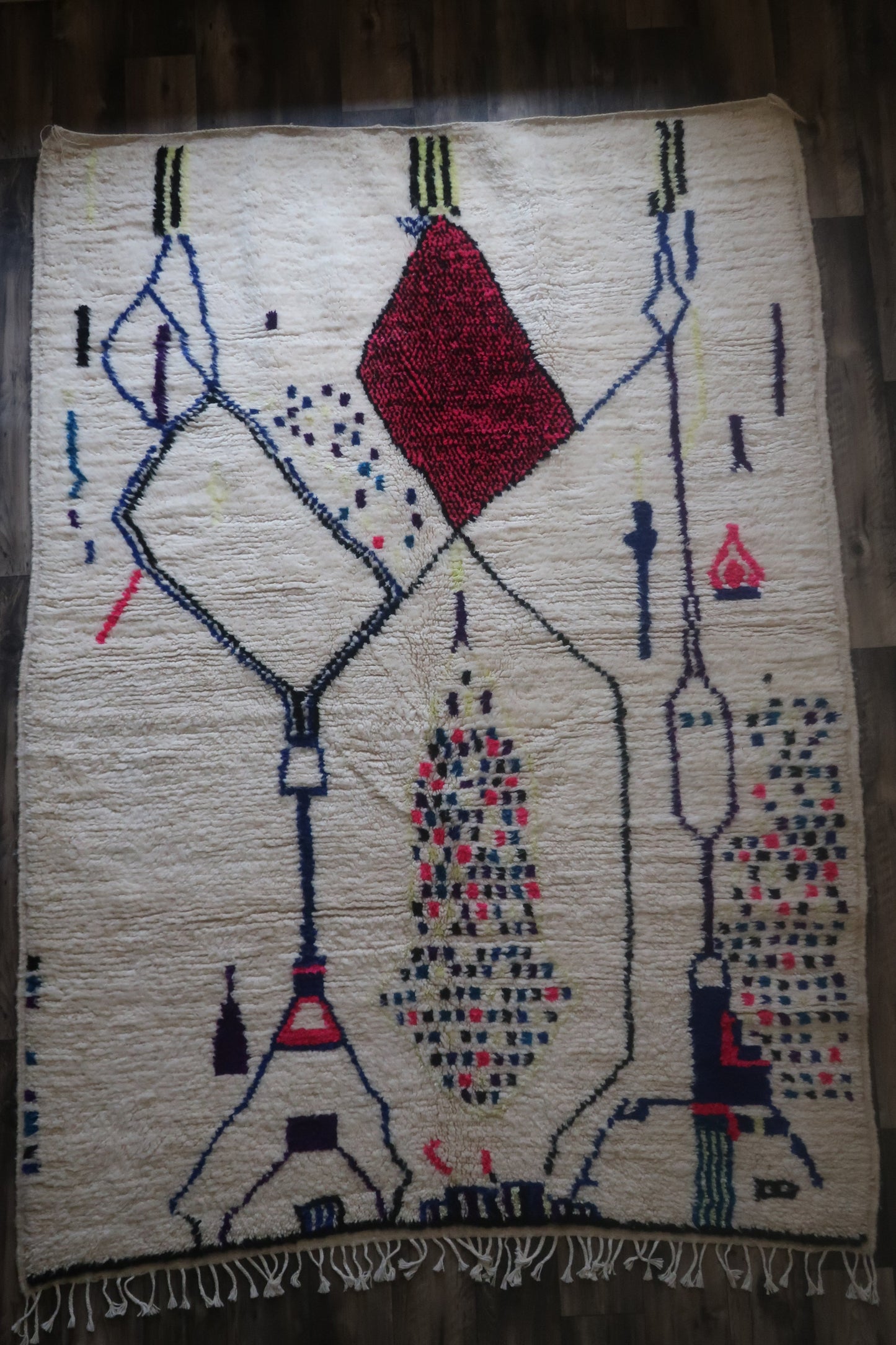 Moroccan Berber Azilal Rug "Siline" - 8.33 FT x 5.74 FT ( 254 CM x 175 CM ) - MarrakeshLoom