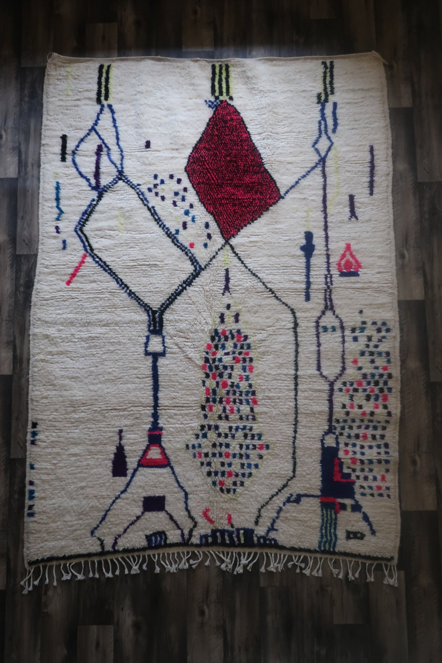 Moroccan Berber Azilal Rug "Siline" - 8.33 FT x 5.74 FT ( 254 CM x 175 CM ) - MarrakeshLoom
