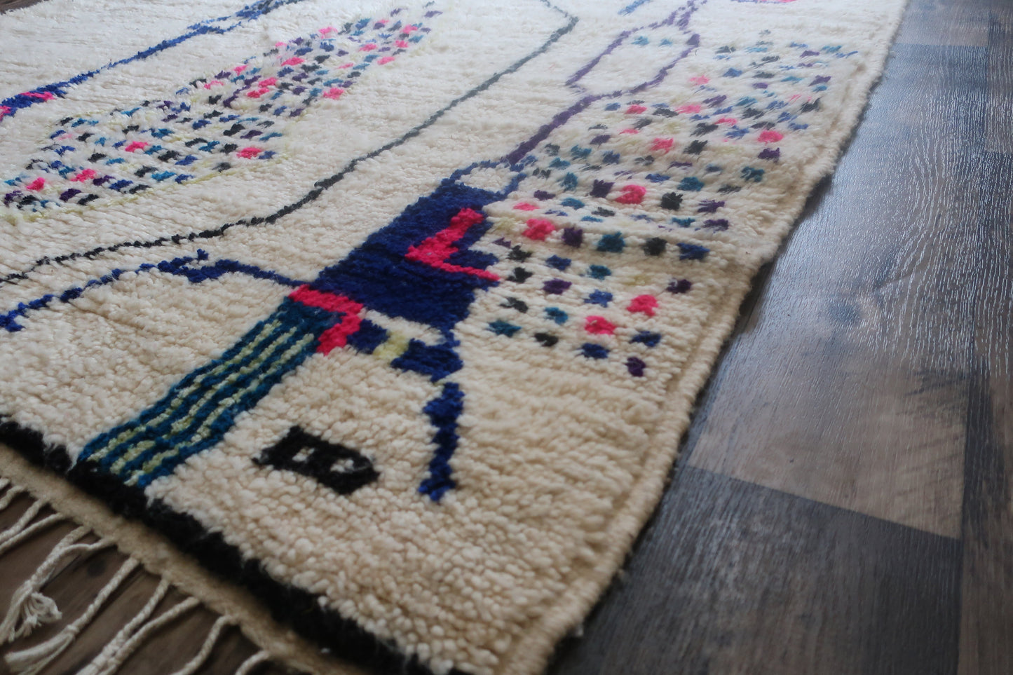 Moroccan Berber Azilal Rug "Siline" - 8.33 FT x 5.74 FT ( 254 CM x 175 CM ) - MarrakeshLoom