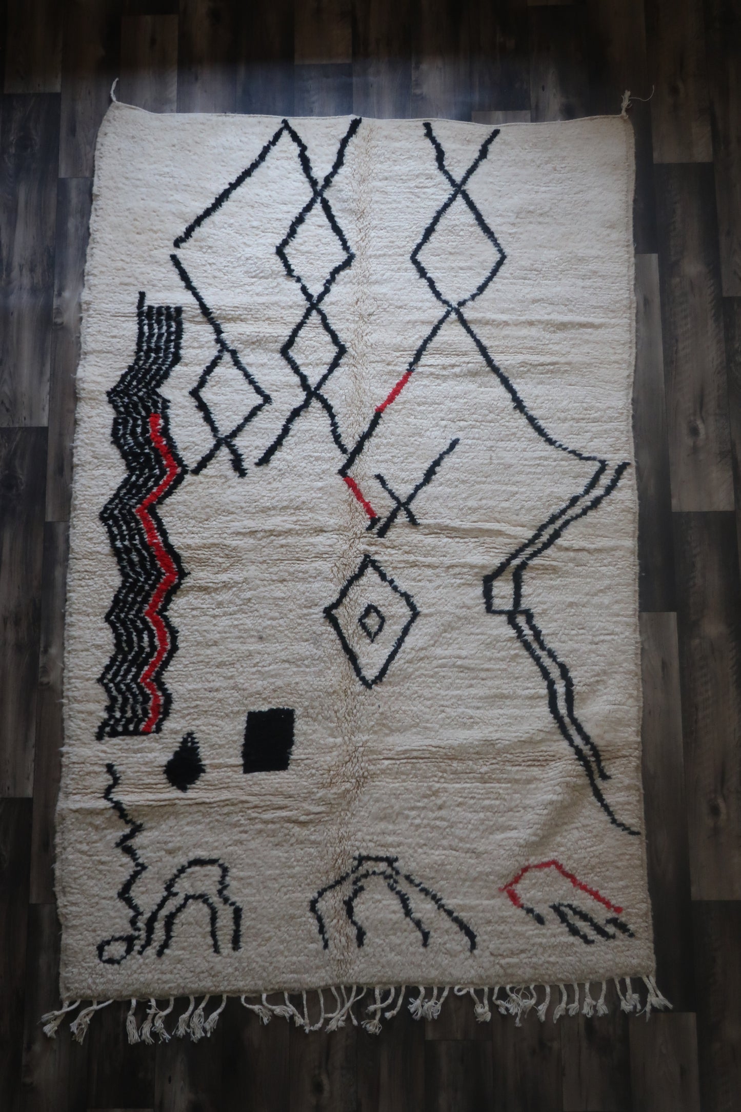 Moroccan Berber Azilal Rug "Zara" - 7.80 FT x 4.92 FT ( 238 CM x 150 CM ) - MarrakeshLoom