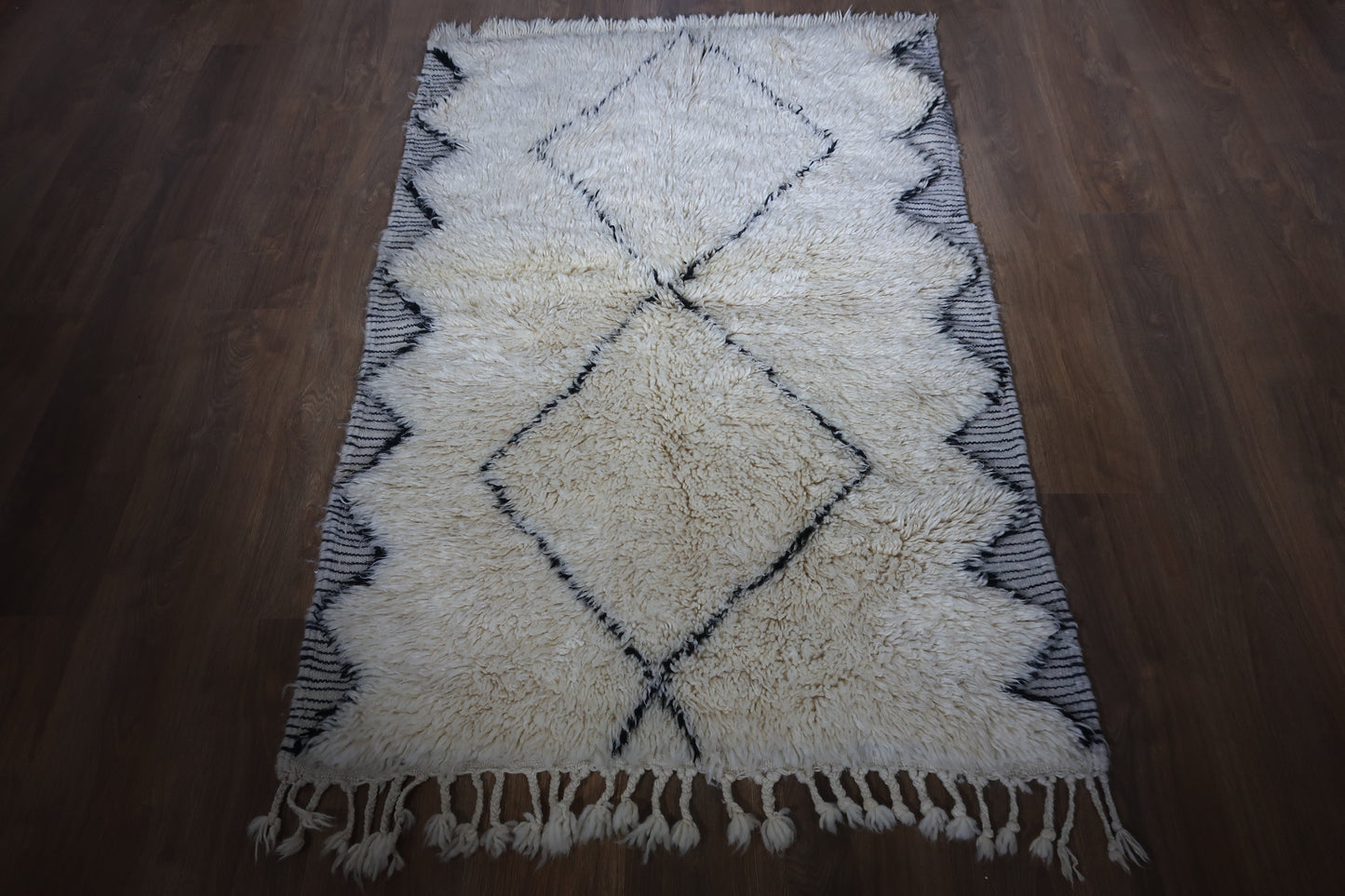 Moroccan Beni Ourain rug "Lilla" - 160 CM x 104 CM - MarrakeshLoom