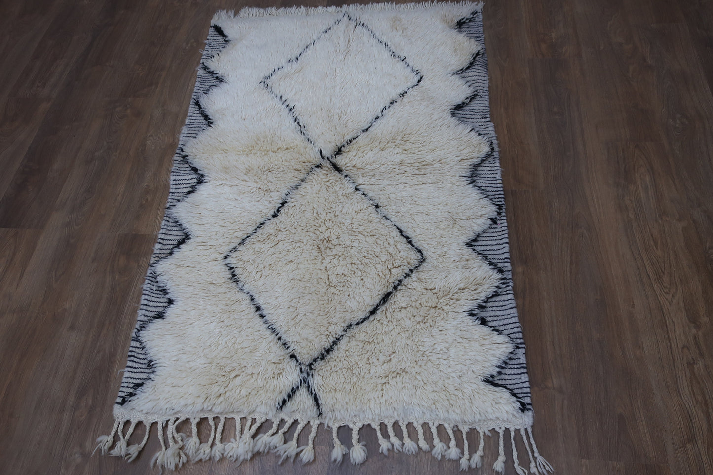 Moroccan Beni Ourain rug "Lilla" - 160 CM x 104 CM - MarrakeshLoom