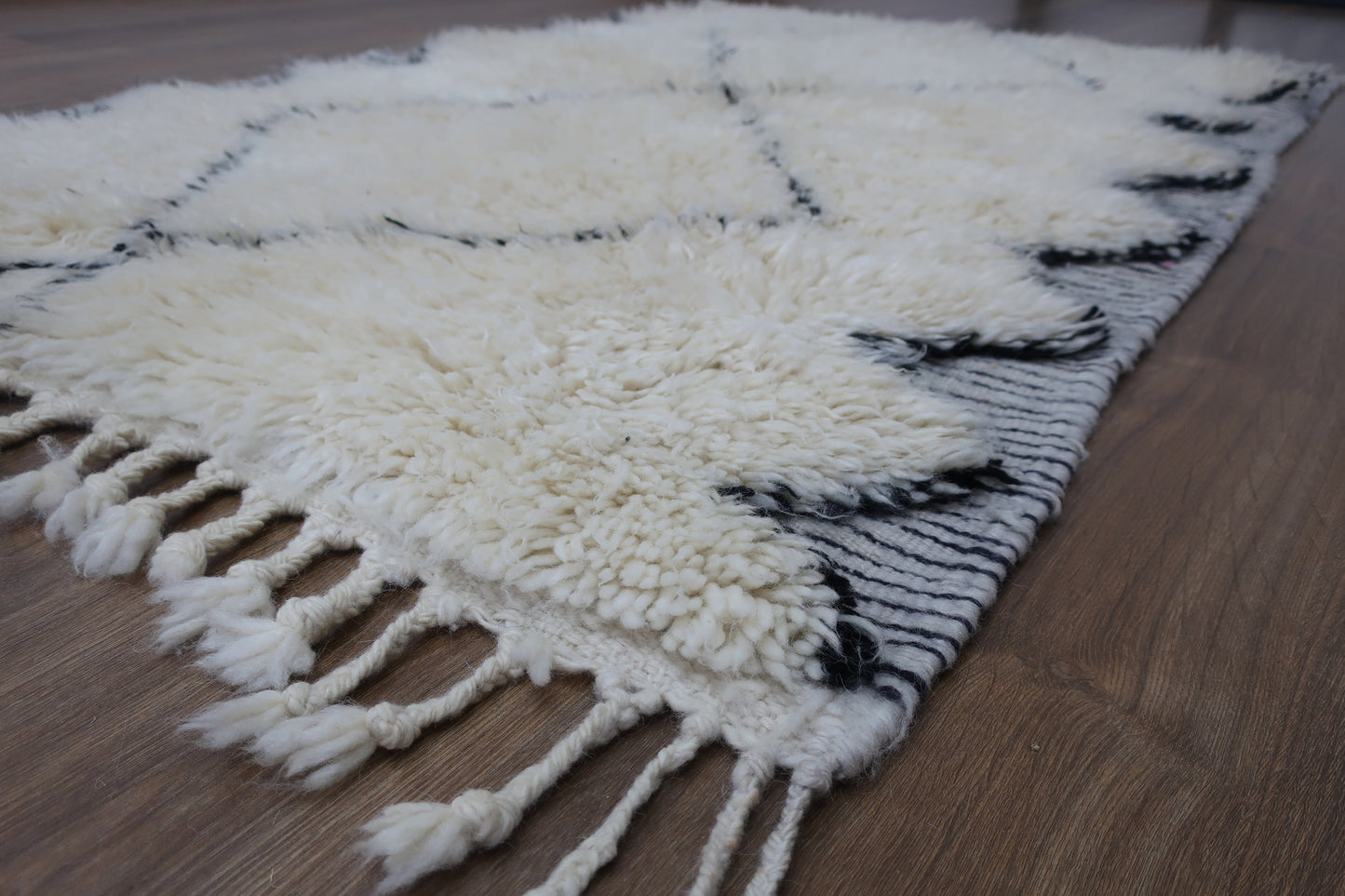 Moroccan Beni Ourain rug "Lilla" - 160 CM x 104 CM - MarrakeshLoom