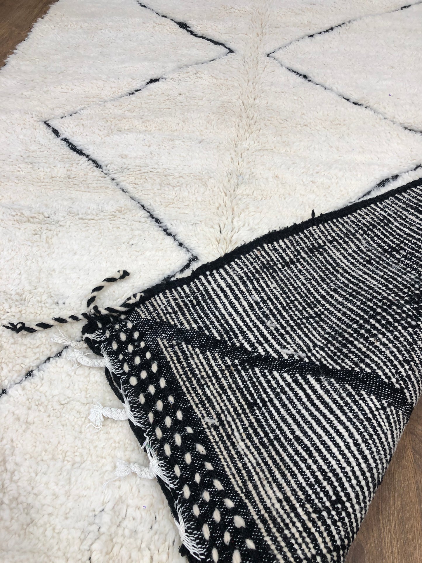Handmade Moroccan Berber Beni Ourain Rug - 7.84 x 5.28 FT ( 239 x 161 Cm ) Authentic handwoven double sided carpet , Free Shipping - MarrakeshLoom
