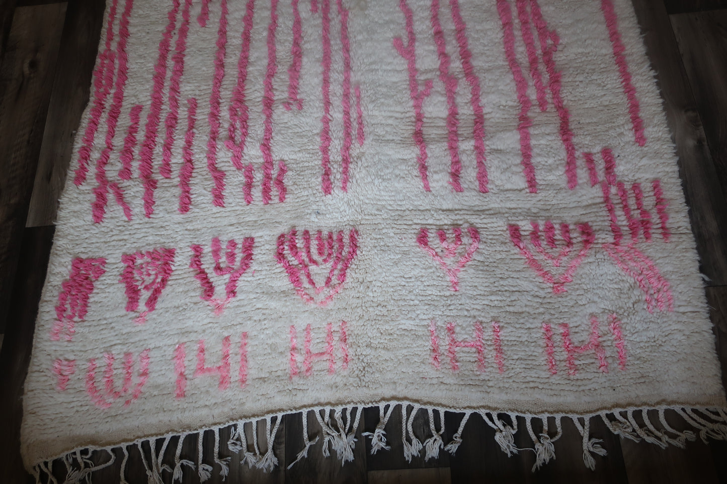 Moroccan Berber Azilal Rug "Desert Rose" - 8.49 FT x 4.62 FT ( 259 CM x 141 CM ) - MarrakeshLoom