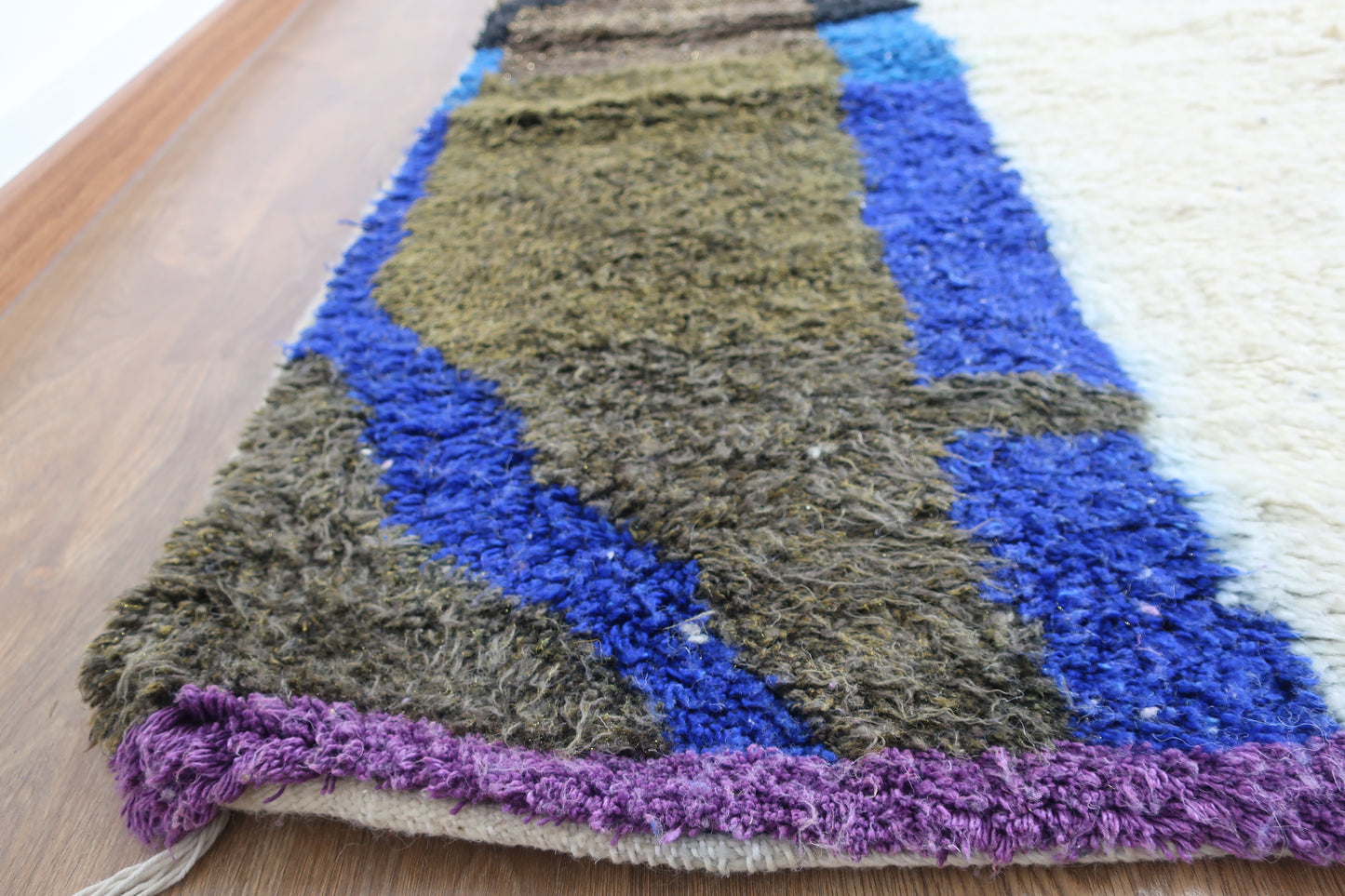 Moroccan Berber Azilal Rug "Fériel" - 8.53 FT x 5.11 FT ( 260 CM x 156 CM ) - MarrakeshLoom