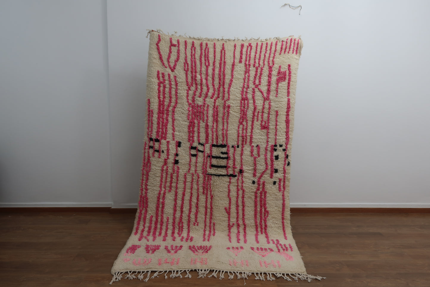Moroccan Berber Azilal Rug "Desert Rose" - 8.49 FT x 4.62 FT ( 259 CM x 141 CM ) - MarrakeshLoom