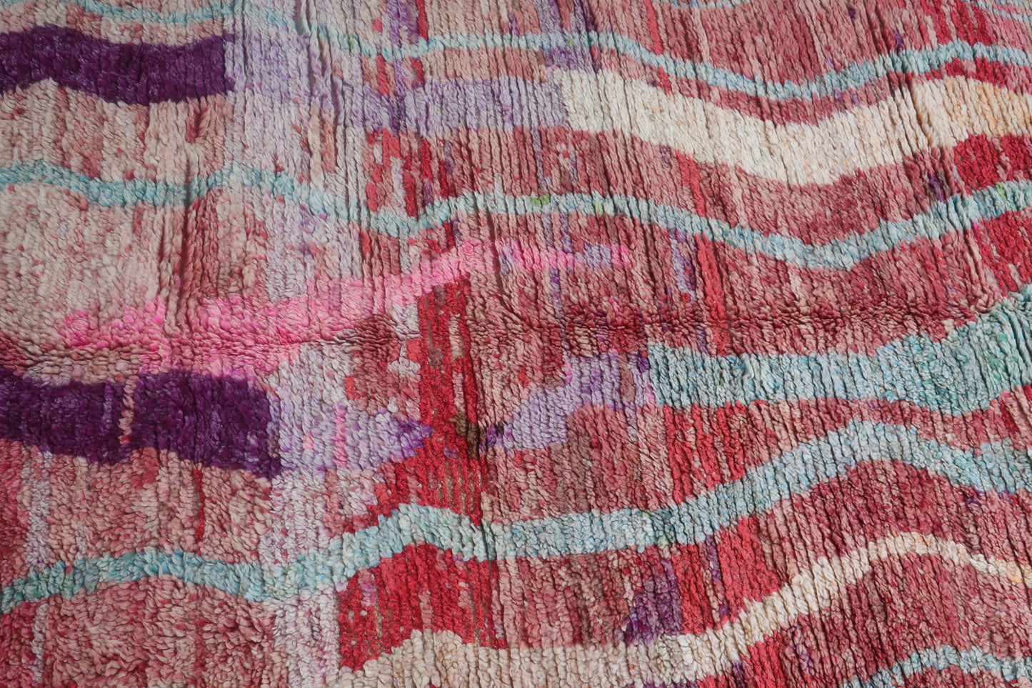 Vintage Moroccan Berber wool Rug - 7.05 FT × 5.80 FT ( 215 Cm × 177 Cm), Authentic handwoven carpet - MarrakeshLoom