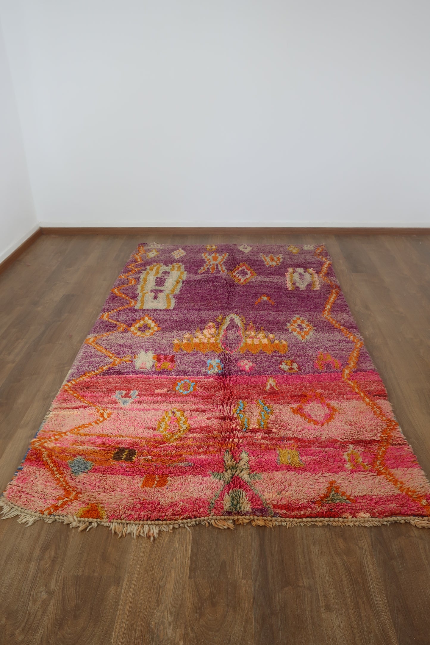 Vintage Handmade Moroccan Berber wool Rug - 8.59 FT× 4.92 FT ( 262 CM ×150 CM ) , Authentic handwoven carpet - MarrakeshLoom