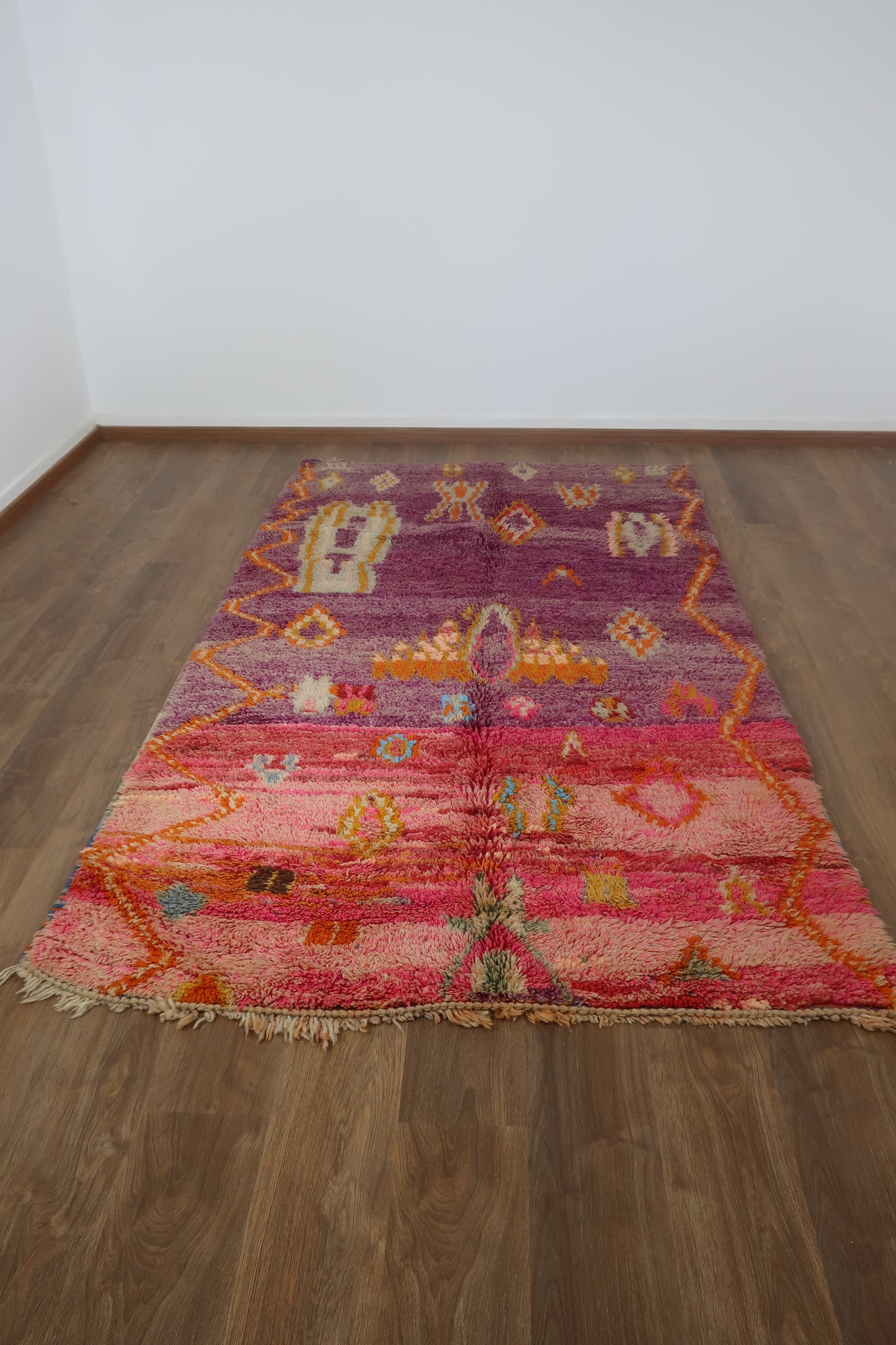 Vintage Handmade Moroccan Berber wool Rug - 8.59 FT× 4.92 FT ( 262 CM ×150 CM ) , Authentic handwoven carpet - MarrakeshLoom