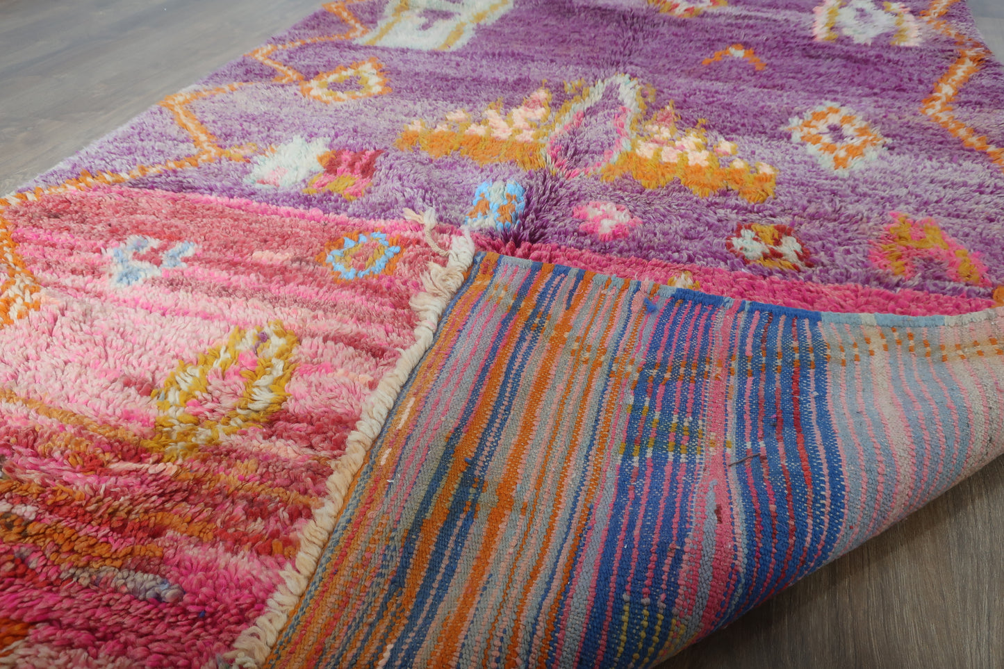 Vintage Handmade Moroccan Berber wool Rug - 8.59 FT× 4.92 FT ( 262 CM ×150 CM ) , Authentic handwoven carpet - MarrakeshLoom