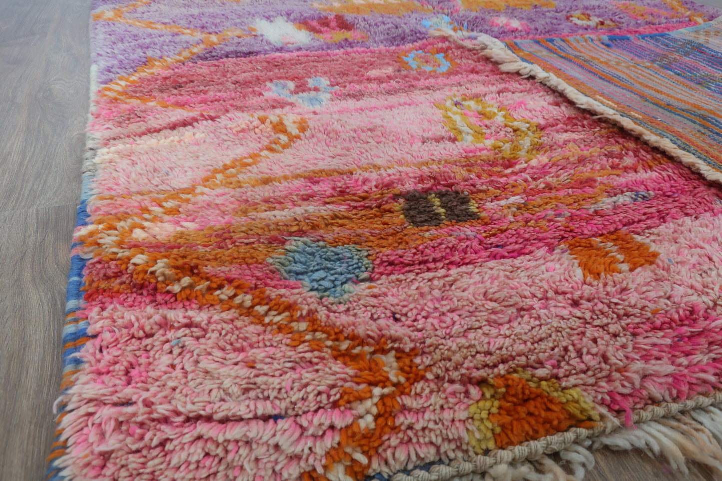 Vintage Handmade Moroccan Berber wool Rug - 8.59 FT× 4.92 FT ( 262 CM ×150 CM ) , Authentic handwoven carpet - MarrakeshLoom