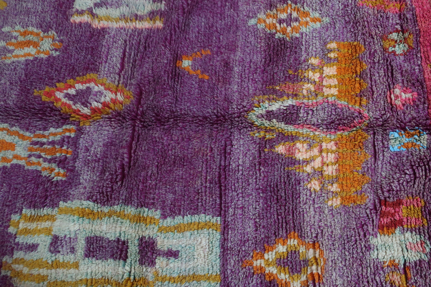 Vintage Handmade Moroccan Berber wool Rug - 8.59 FT× 4.92 FT ( 262 CM ×150 CM ) , Authentic handwoven carpet - MarrakeshLoom