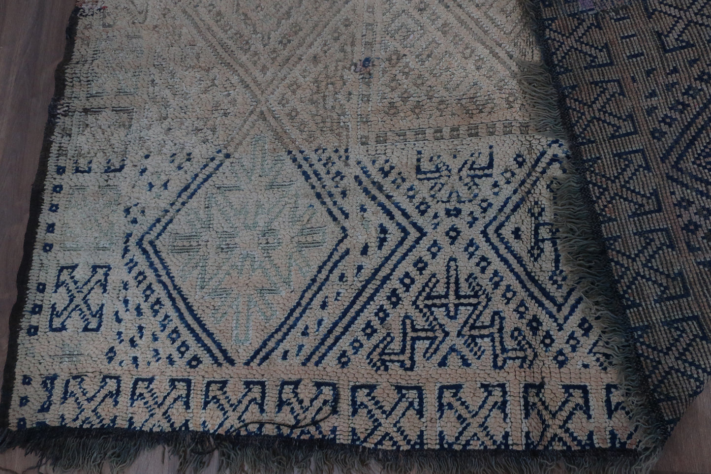 Vintage Moroccan Boujaad wool Rug -7.87 FT × 6.36 FT ( 240 CM × 194 CM ) , Authentic handwoven carpet - MarrakeshLoom