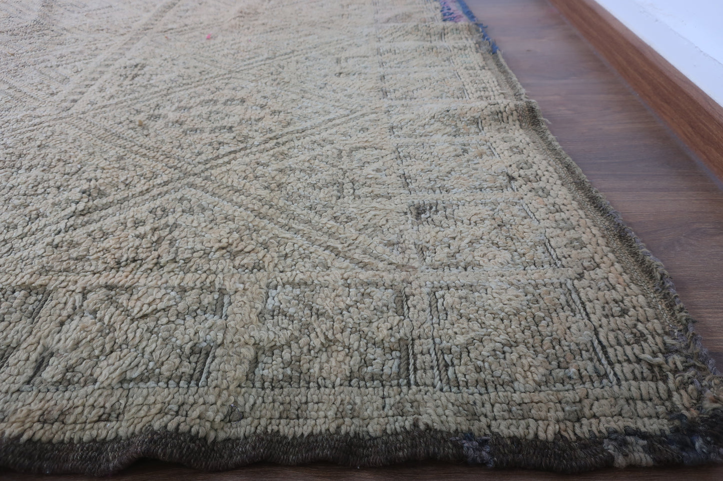Vintage Moroccan Boujaad wool Rug -7.87 FT × 6.36 FT ( 240 CM × 194 CM ) , Authentic handwoven carpet - MarrakeshLoom