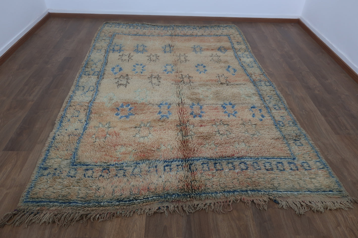 Vintage Moroccan Berber wool Rug - 9.28 FT × 5.77 FT ( 283 Cm × 176 Cm ) Authentic handwoven carpet - MarrakeshLoom