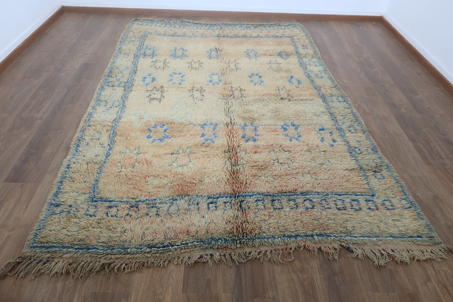 Vintage Moroccan Berber wool Rug - 9.28 FT × 5.77 FT ( 283 Cm × 176 Cm ) Authentic handwoven carpet - MarrakeshLoom