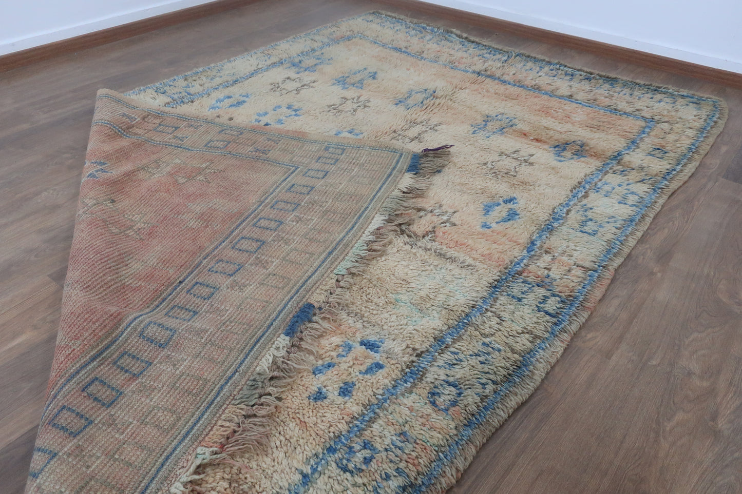 Vintage Moroccan Berber wool Rug - 9.28 FT × 5.77 FT ( 283 Cm × 176 Cm ) Authentic handwoven carpet - MarrakeshLoom