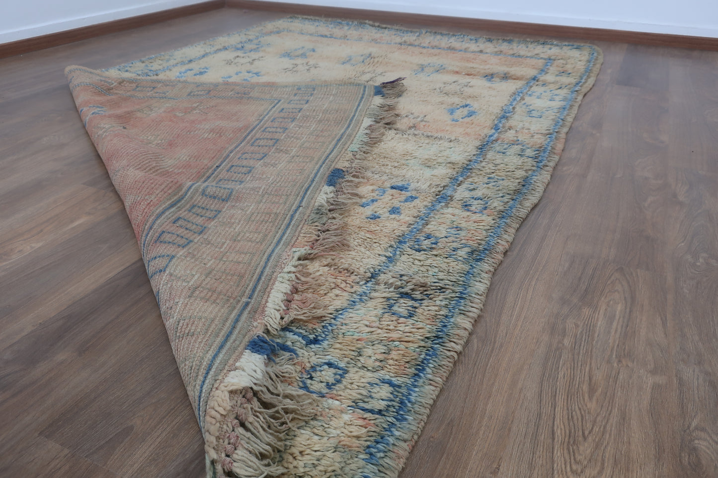 Vintage Moroccan Berber wool Rug - 9.28 FT × 5.77 FT ( 283 Cm × 176 Cm ) Authentic handwoven carpet - MarrakeshLoom