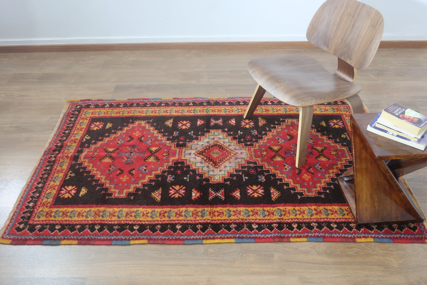 Vintage Handmade Moroccan Berber Wool Taznakht area rug , 6.16 FT x 3.83 FT ( 188 Cm x 117 Cm ) Authentic handwoven carpet - MarrakeshLoom