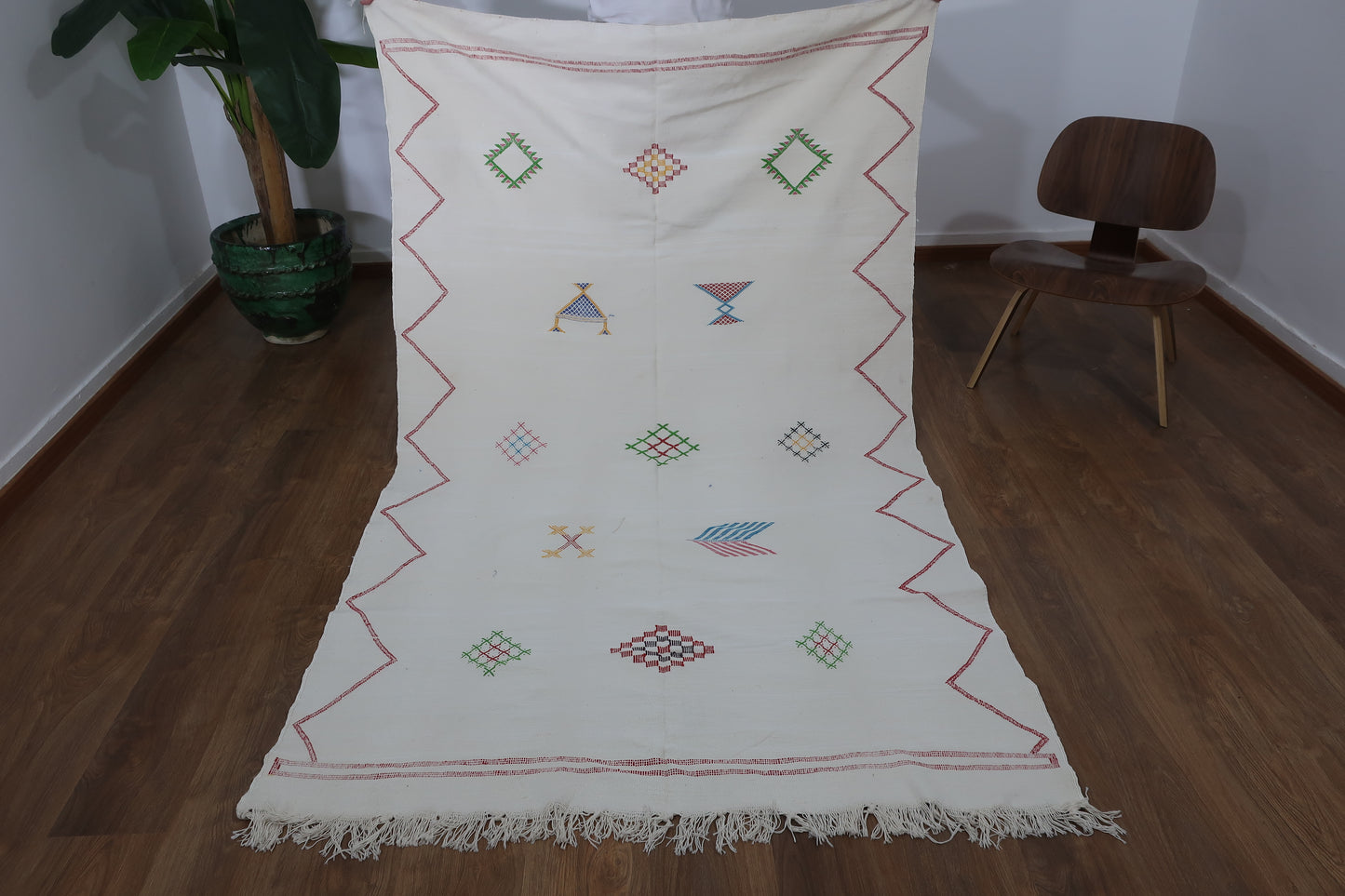 Handmade Moroccan Cactus silk Sabra area rug , 7.77 FT × 4.52 FT ( 237 Cm × 138 Cm ), Authentic handwoven carpet - MarrakeshLoom