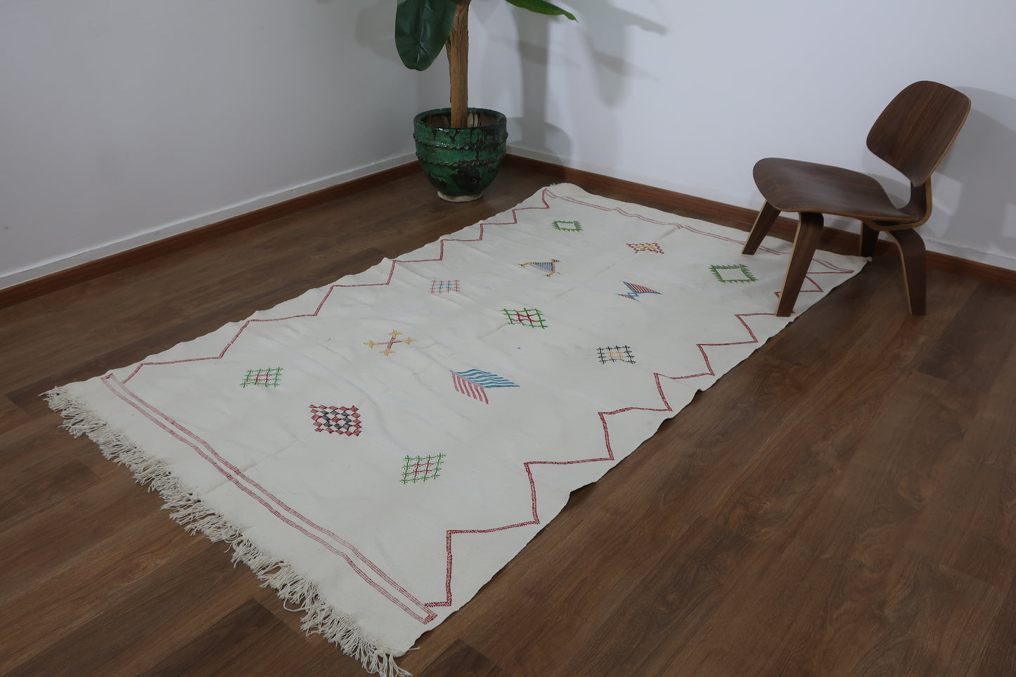 Handmade Moroccan Cactus silk Sabra area rug , 7.77 FT × 4.52 FT ( 237 Cm × 138 Cm ), Authentic handwoven carpet - MarrakeshLoom