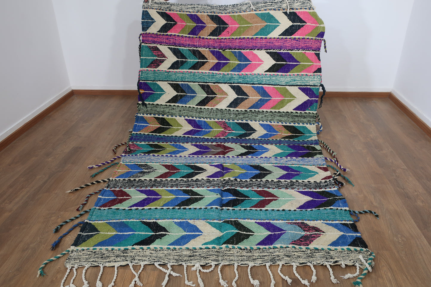 Handwoven Moroccan flat-weave wool Kilim area rug - ( 250 × 150 Cm ) - MarrakeshLoom