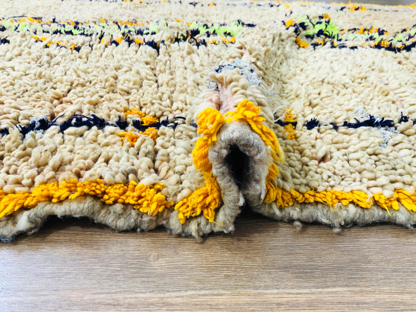 Vintage Moroccan Berber wool Rug - ( 263 × 130 Cm ) - MarrakeshLoom