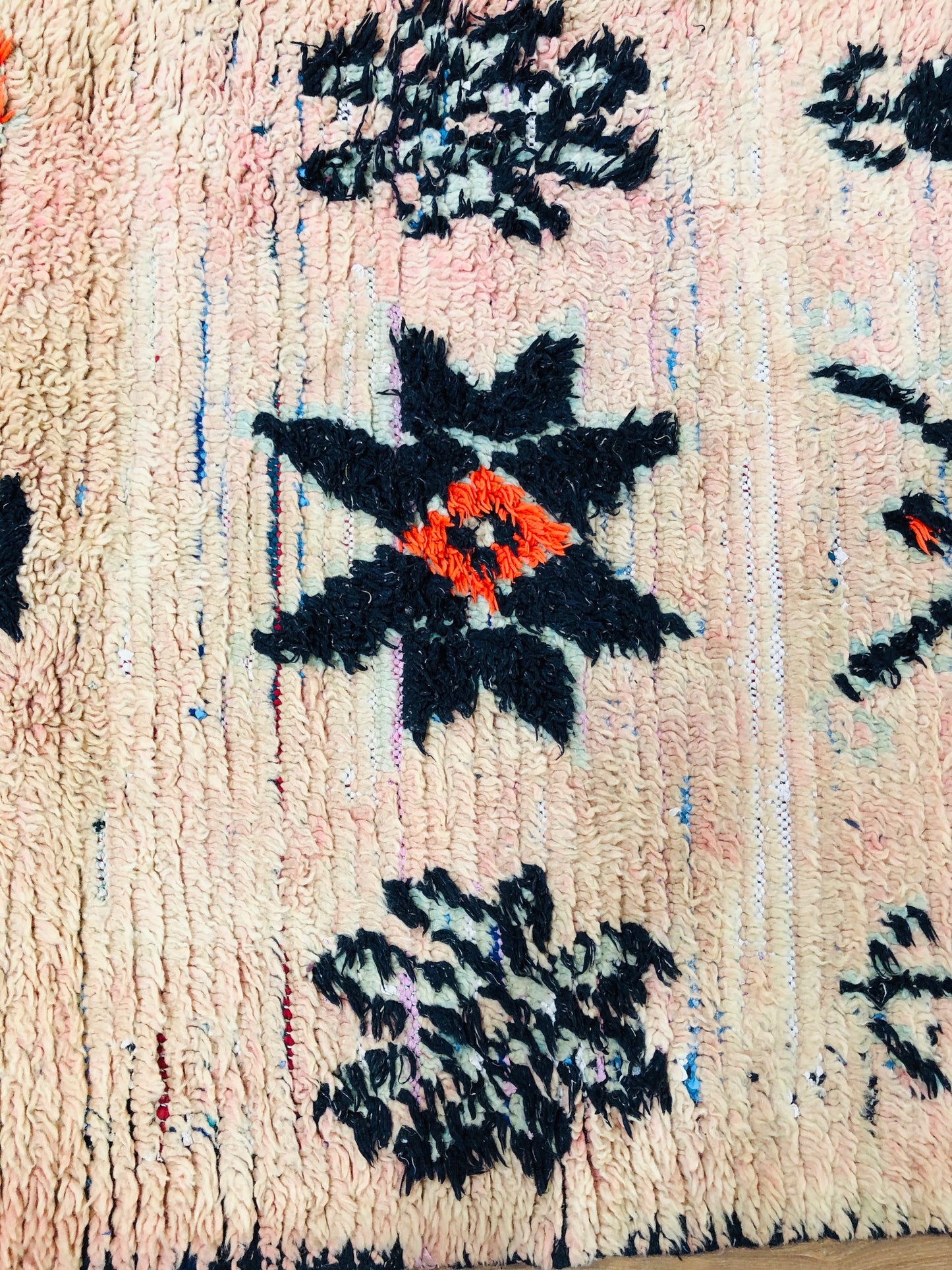 Vintage Moroccan Berber Boujaad wool Runner - 12.13 FT × 3.11 FT ( 370 Cm × 95 Cm ) Authentic handwoven Boujad Carpet, Free Shipping - MarrakeshLoom