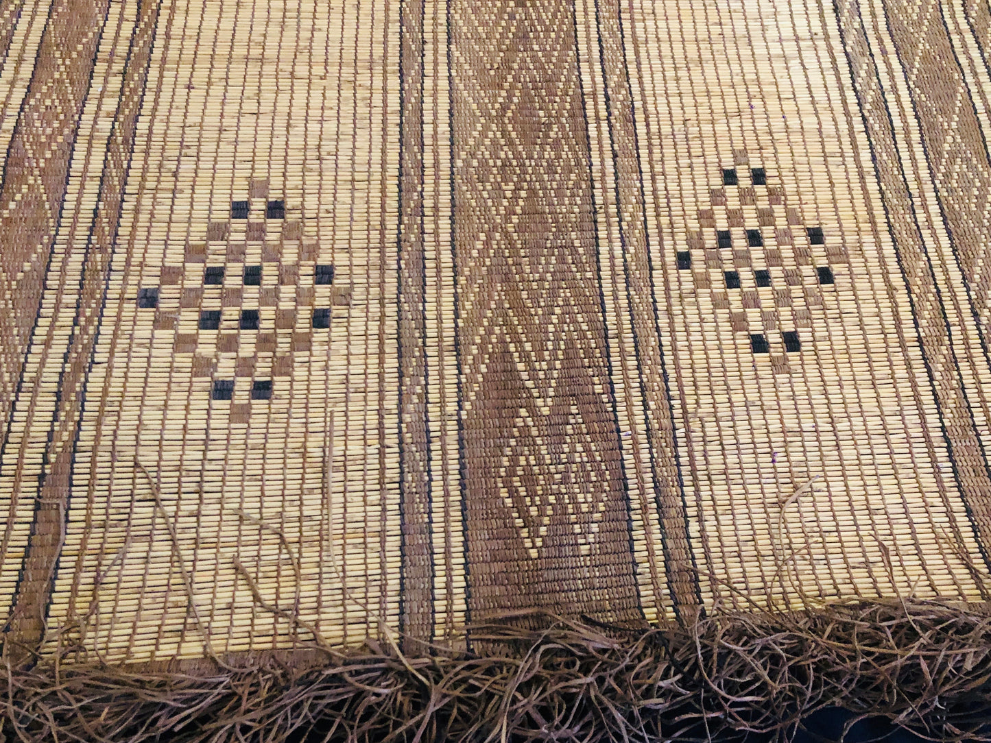 Vintage Handmade Tuareg Mat Area Rug - 5.31 FT × 3.77 FT ( 162 Cm × 115 Cm ) Authentic Ethnic Tribal Nomadic Sahara Desert Rug - MarrakeshLoom