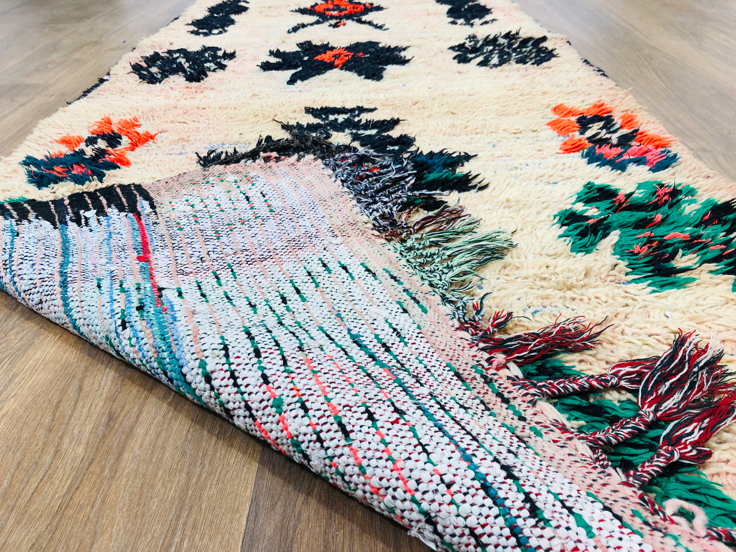 Vintage Moroccan Berber Boujaad wool Runner - 12.13 FT × 3.11 FT ( 370 Cm × 95 Cm ) Authentic handwoven Boujad Carpet, Free Shipping - MarrakeshLoom