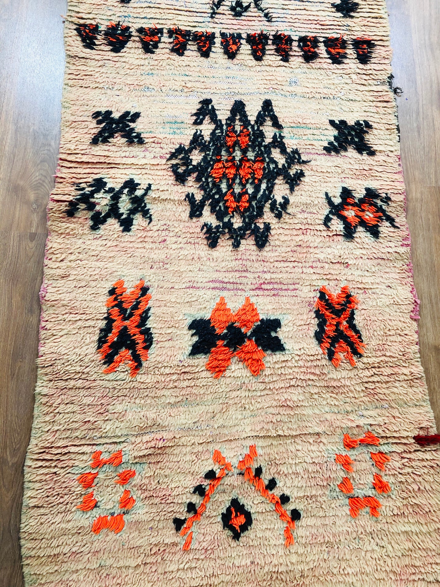 Vintage Moroccan Berber Boujaad wool Runner - 12.13 FT × 3.11 FT ( 370 Cm × 95 Cm ) Authentic handwoven Boujad Carpet, Free Shipping - MarrakeshLoom