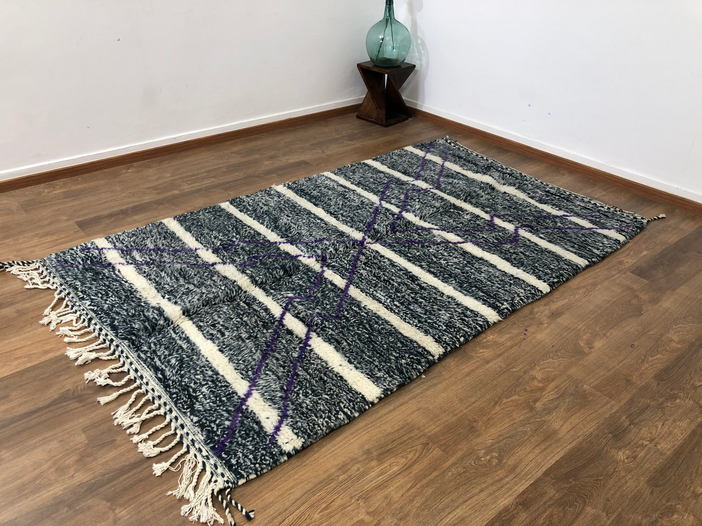 Handmade Moroccan Berber Beni Ourain Rug - 8.53 FT x 5.05 FT ( 260 x 154 Cm ) Authentic handwoven carpet , Free Shipping - MarrakeshLoom