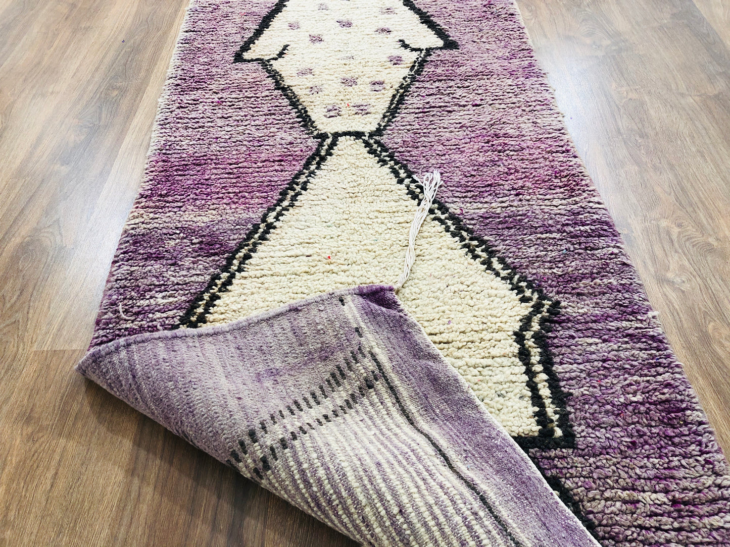 Vintage Moroccan Berber Wool Boujaad Runner - 7.80 FT × 2.78 FT ( 238 Cm × 85 Cm ), Authentic Boujad Carpet - MarrakeshLoom