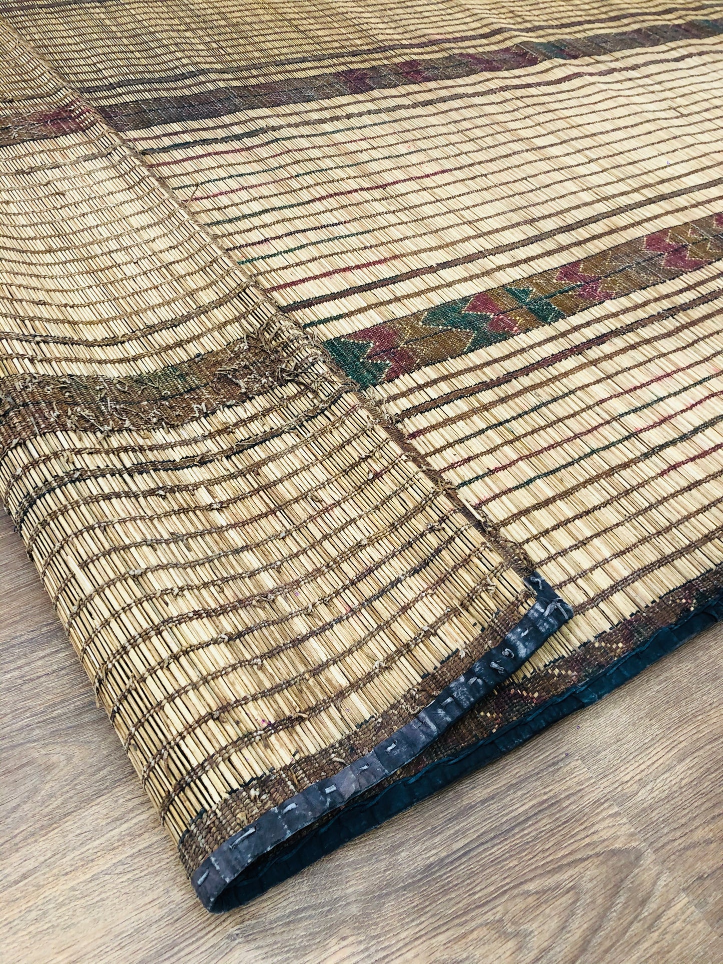 Vintage Handmade Tuareg Mat Area Rug - 7.57 FT × 5.31 FT ( 231 Cm × 162 Cm ) Authentic Ethnic Tribal Nomadic Sahara Desert Rug - MarrakeshLoom