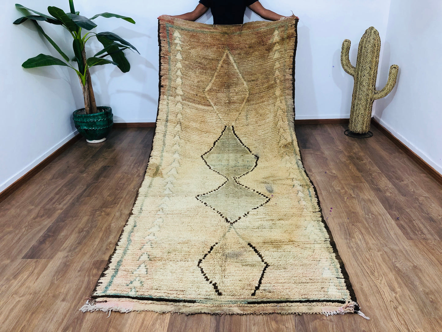 Vintage Moroccan Berber wool Runner - 10.69 FT × 4.33 FT ( 326 Cm × 132 Cm ) - MarrakeshLoom