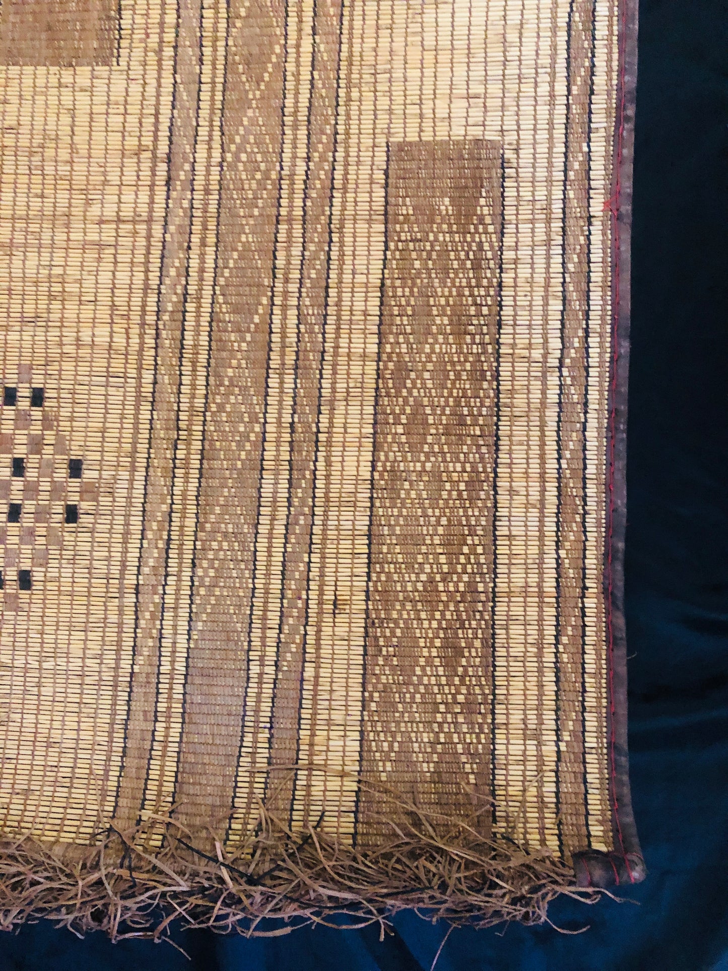 Vintage Handmade Tuareg Mat Area Rug - 5.31 FT × 3.77 FT ( 162 Cm × 115 Cm ) Authentic Ethnic Tribal Nomadic Sahara Desert Rug - MarrakeshLoom
