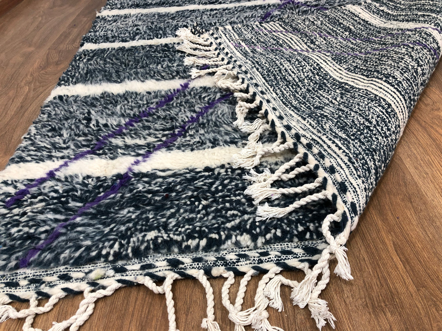 Handmade Moroccan Berber Beni Ourain Rug - 8.53 FT x 5.05 FT ( 260 x 154 Cm ) Authentic handwoven carpet , Free Shipping - MarrakeshLoom