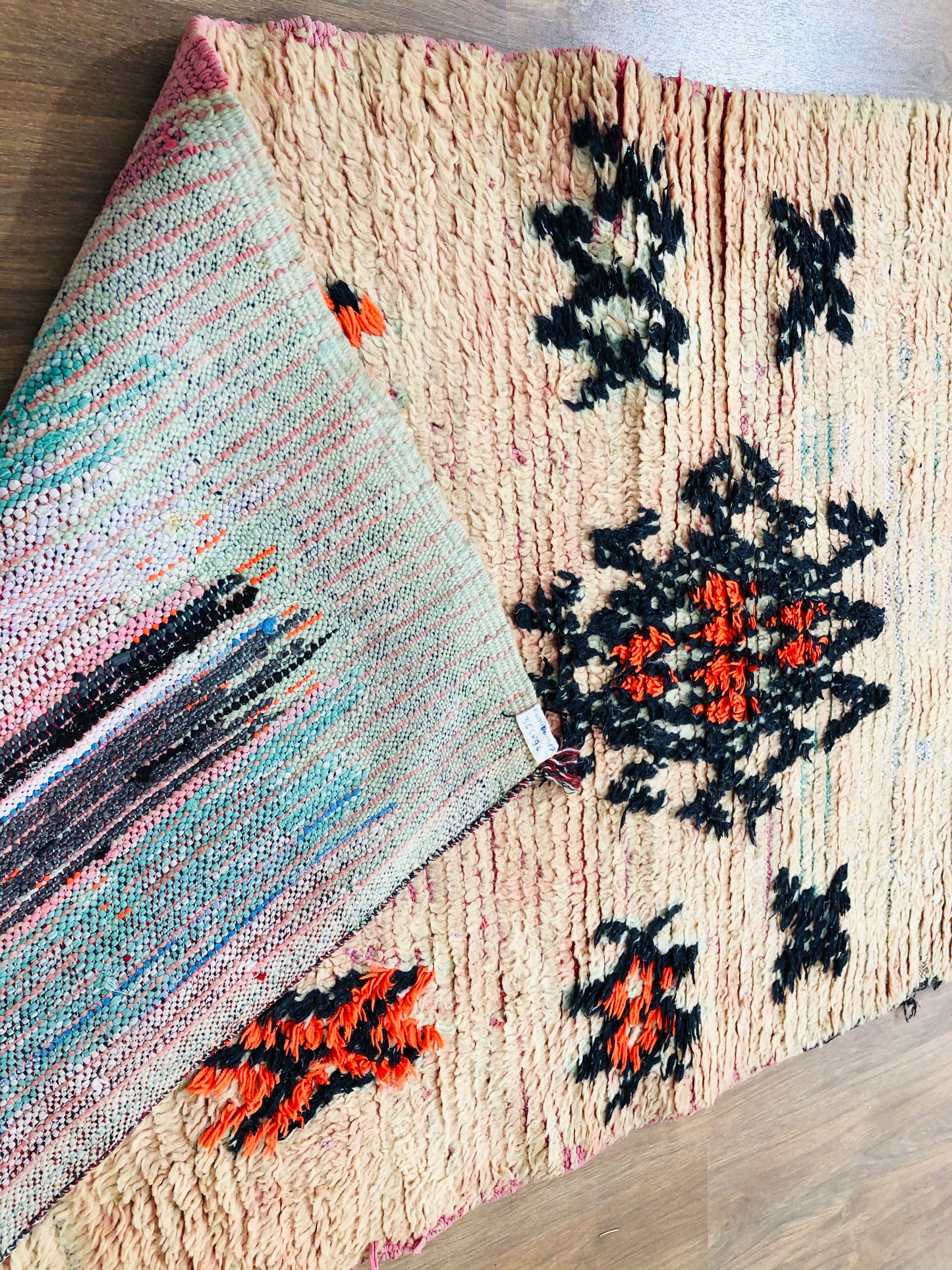 Vintage Moroccan Berber Boujaad wool Runner - 12.13 FT × 3.11 FT ( 370 Cm × 95 Cm ) Authentic handwoven Boujad Carpet, Free Shipping - MarrakeshLoom