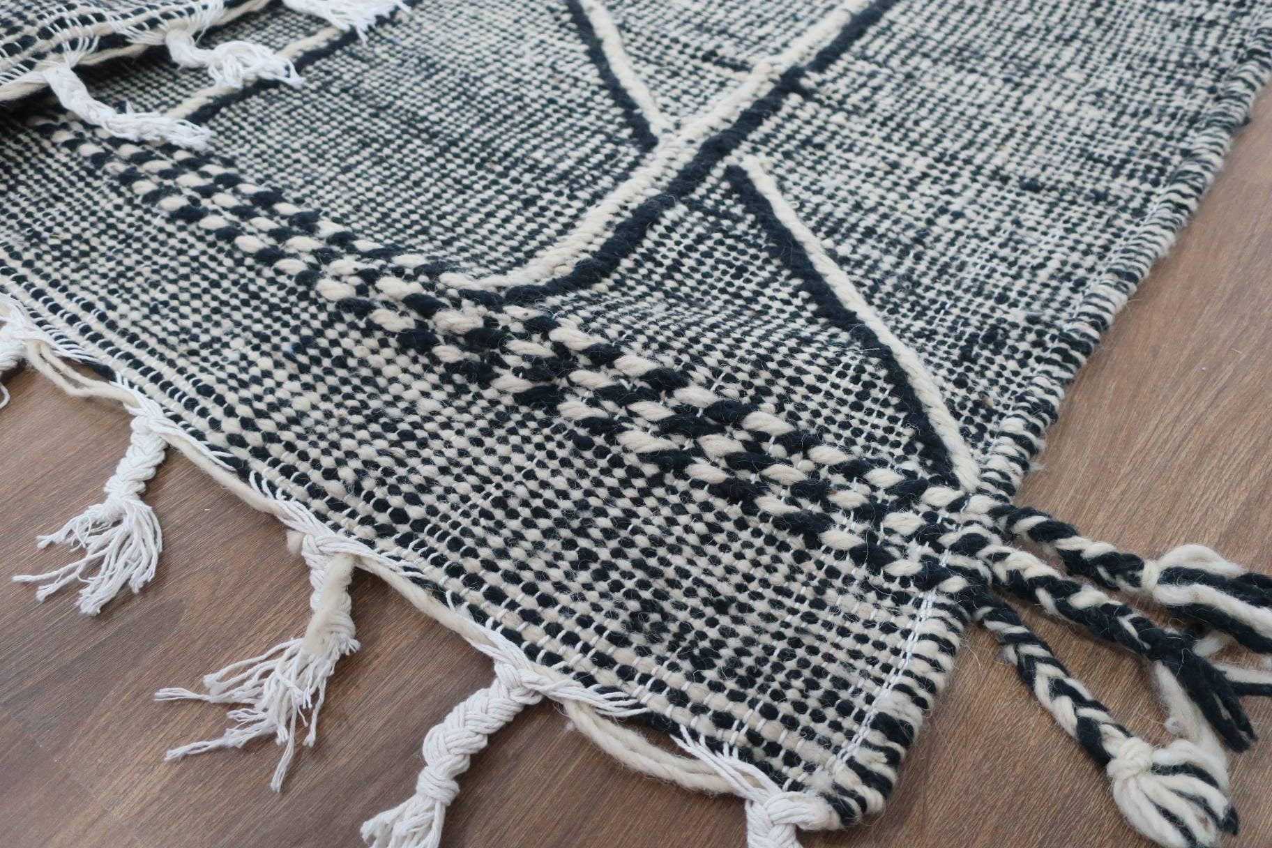 Custom Mid-Century Handwoven Kelim Moroccan Zanafi Rug - MarrakeshLoom