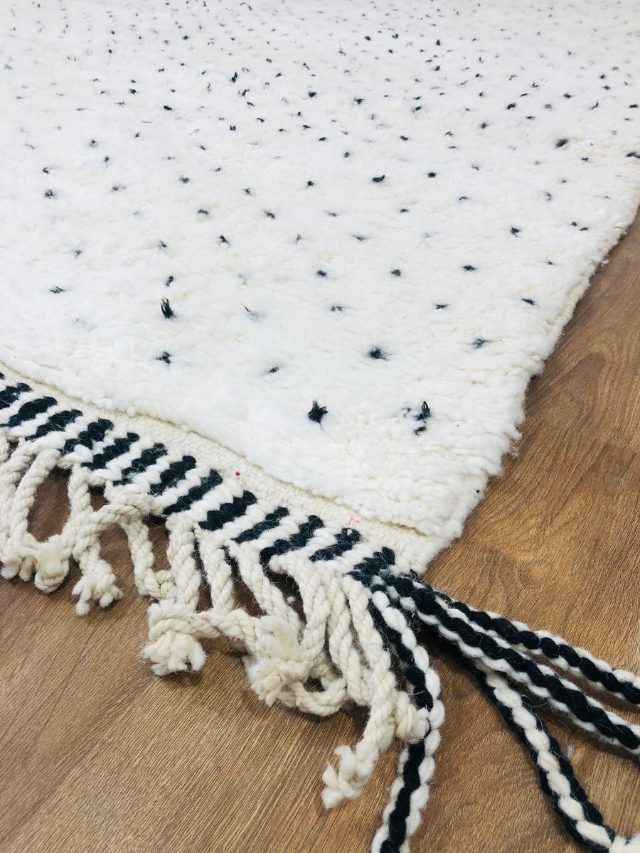 Custom Handmade White Wool & Black Dots Moroccan Beni Ourain Rug - MarrakeshLoom
