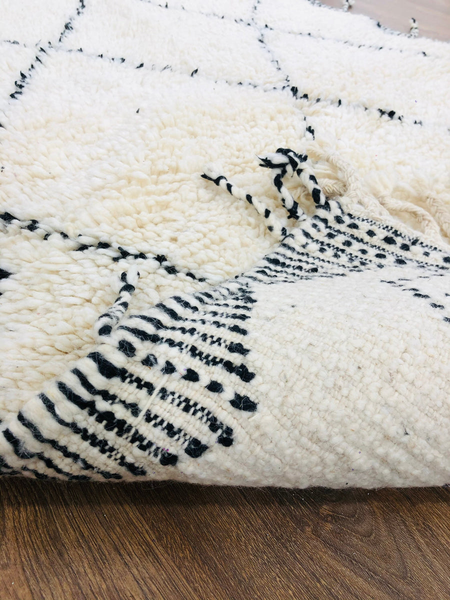 Custom Handmade Moroccan White Wool & Black Lozenge Beni Ourain Rug - MarrakeshLoom