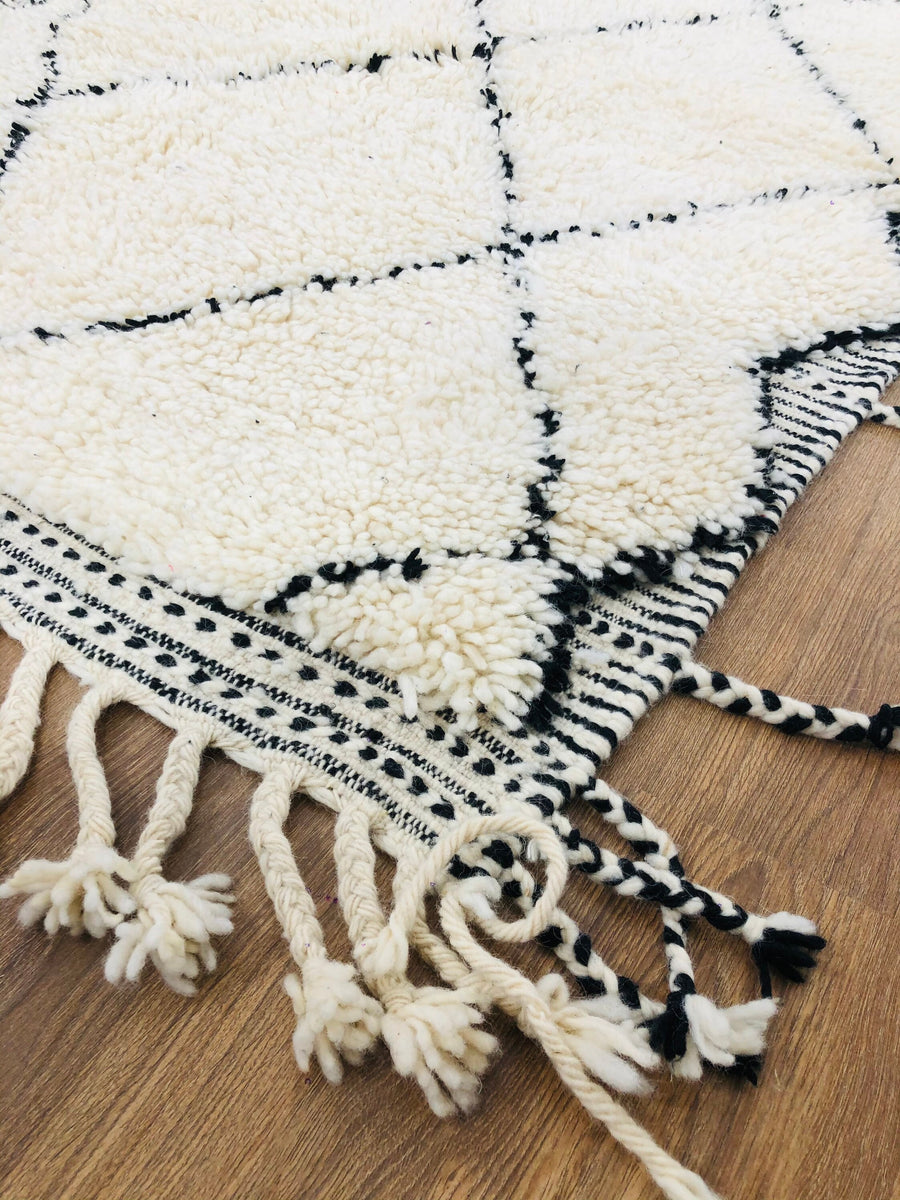 Custom Handmade Moroccan White Wool & Black Lozenge Beni Ourain Rug - MarrakeshLoom
