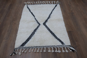Moroccan Beni Ourain rug - "Masila" 5.08 FT x 3.37 FT - MarrakeshLoom