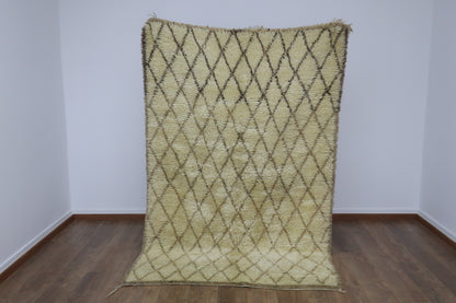 Vintage Moroccan Beni Ourain rug "Chama" - 7.80 FT x 4.98 FT ( 238 CM x 152 CM ) - MarrakeshLoom